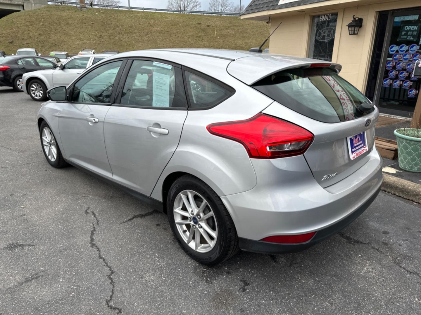 2016 Silver Ford Focus (1FADP3K27GL) , located at 5700 Curlew Drive, Norfolk, VA, 23502, (757) 455-6330, 36.841885, -76.209412 - Photo#3